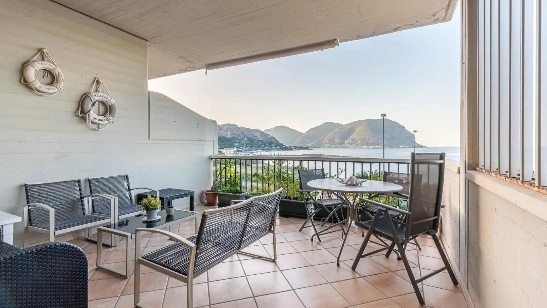 Apartment Casa Azzurra Vista Mare All'Addaura By Wonderful Italy Palermo